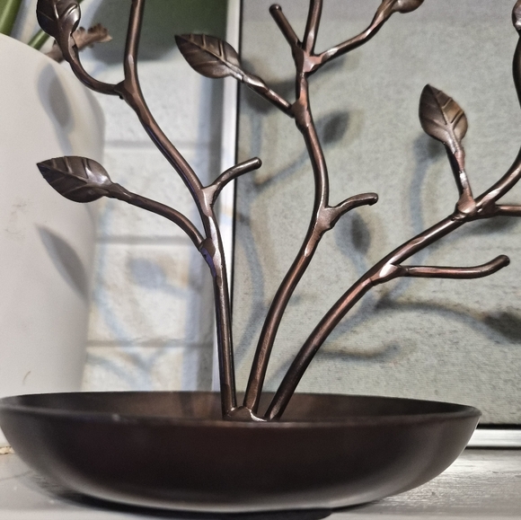 Elegant Bronze Jewelry Holder - Picture 3 of 5